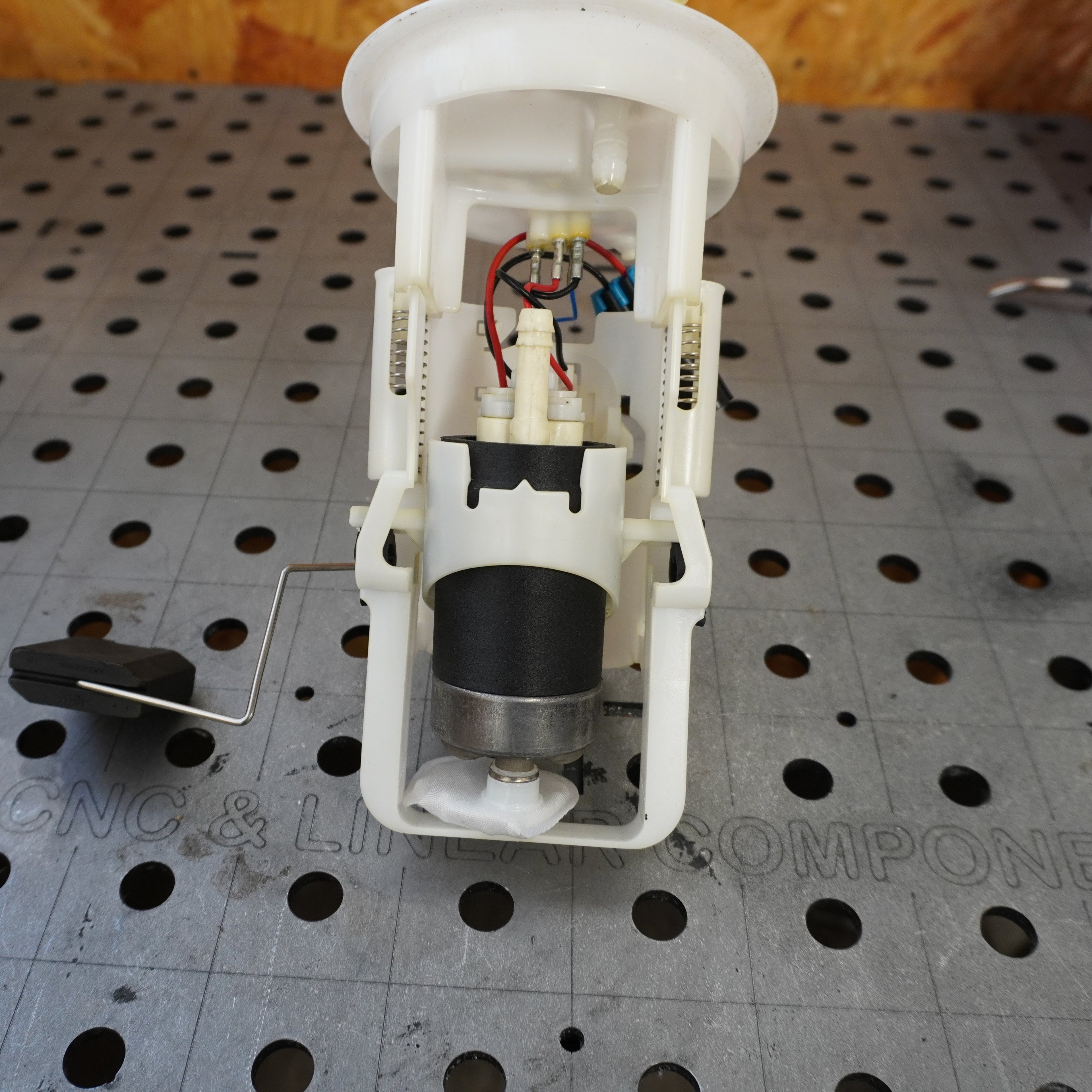 E46 Fuel pump adapter