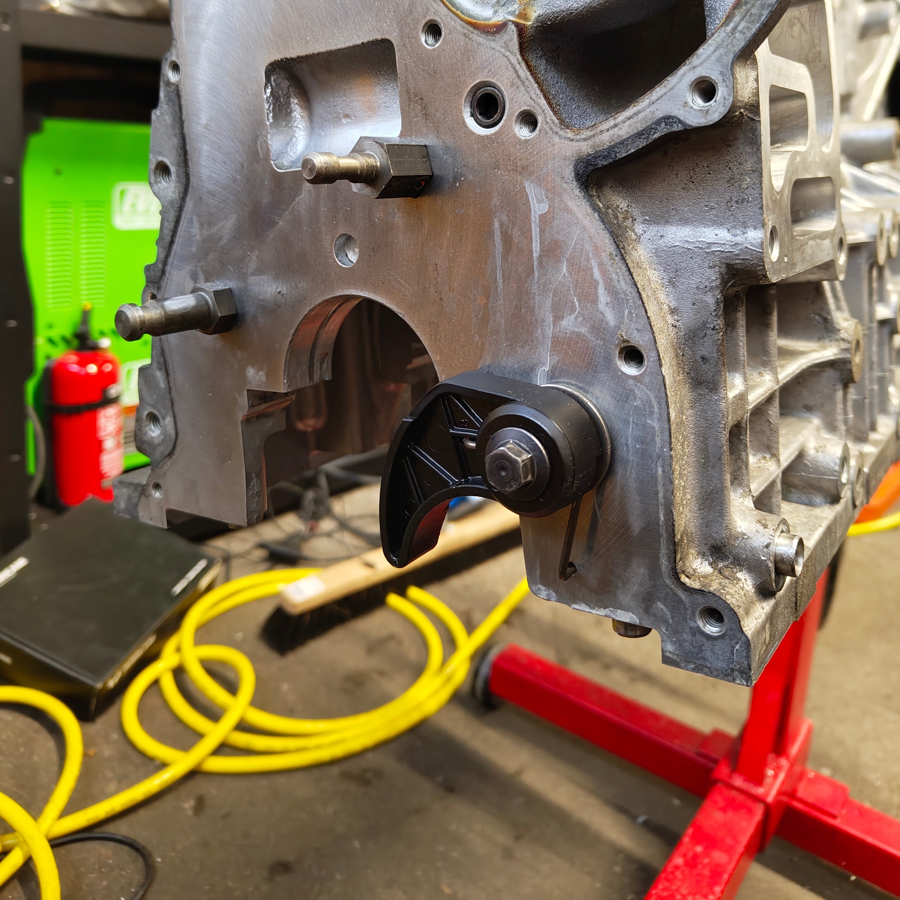 M54 Oil pump chain tensioner jig